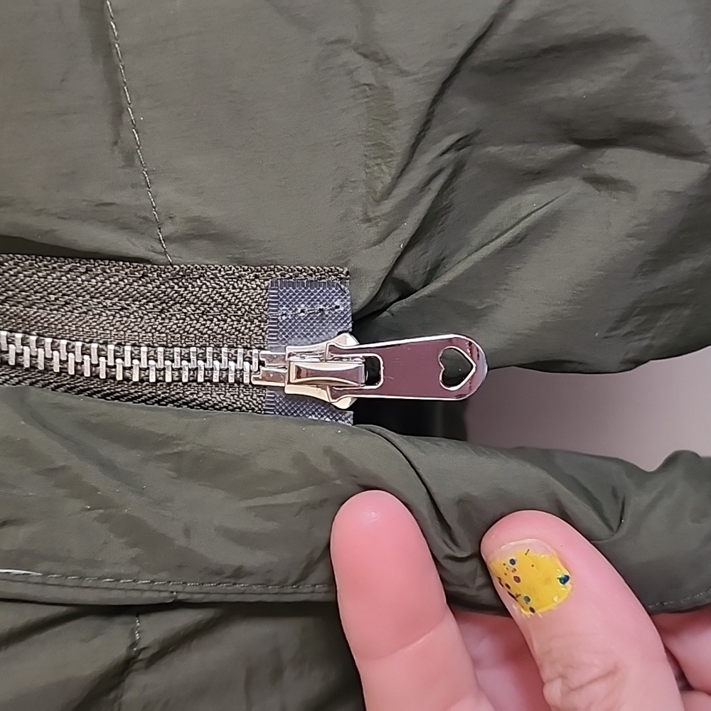 S. DEER Down Puffer Vest - Picture 5 of 8